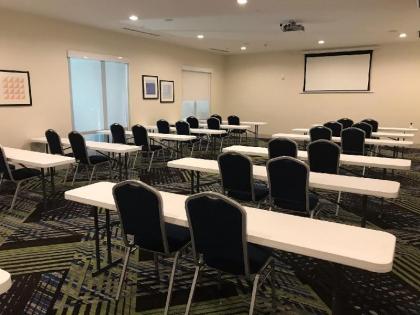 Holiday Inn Express & Suites - Birmingham - Homewood - image 3