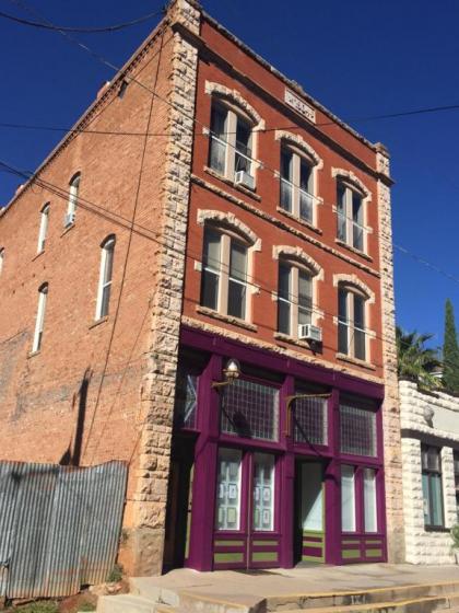 Bisbee Brownstone Suites - image 2