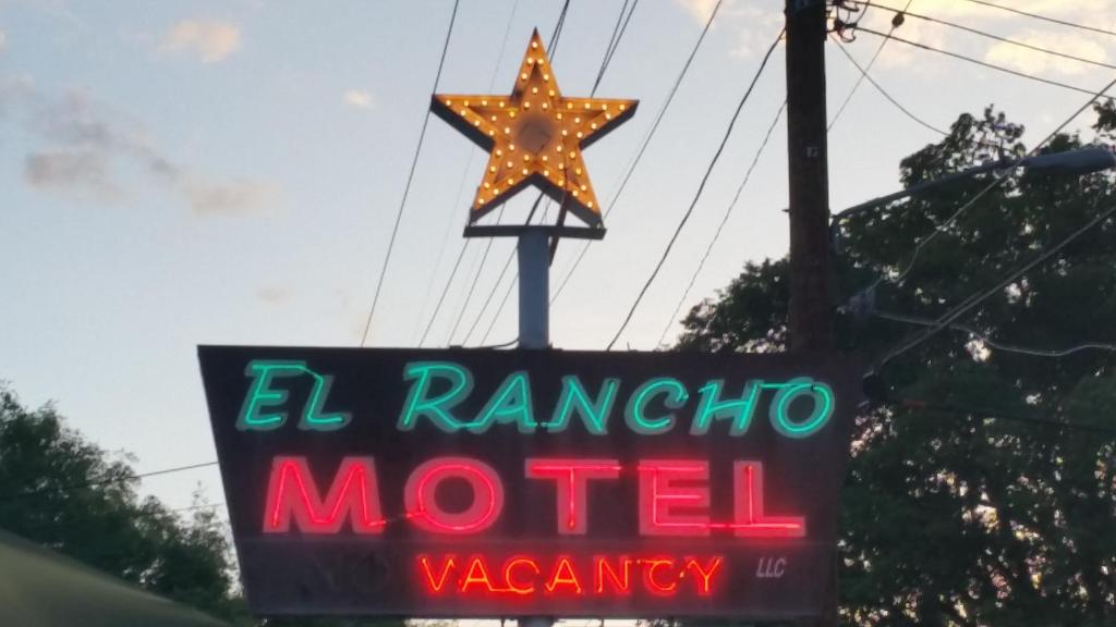 El Rancho Motel - main image