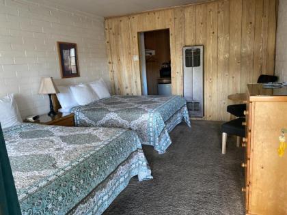 Bishop Village Motel - image 11