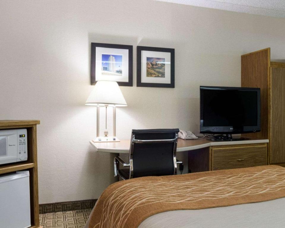 Quality Inn Bismarck - image 5