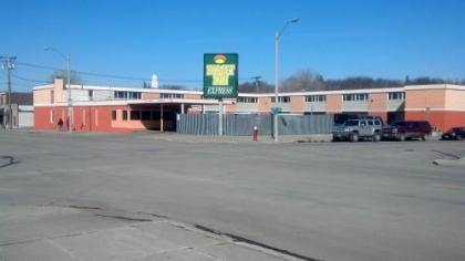 Budget Inn Express Bismarck - image 1