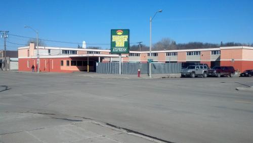 Budget Inn Express Bismarck - main image