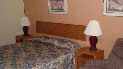 Budget Inn Express Bismarck - image 15