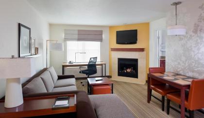 Residence Inn Bismarck North - image 2