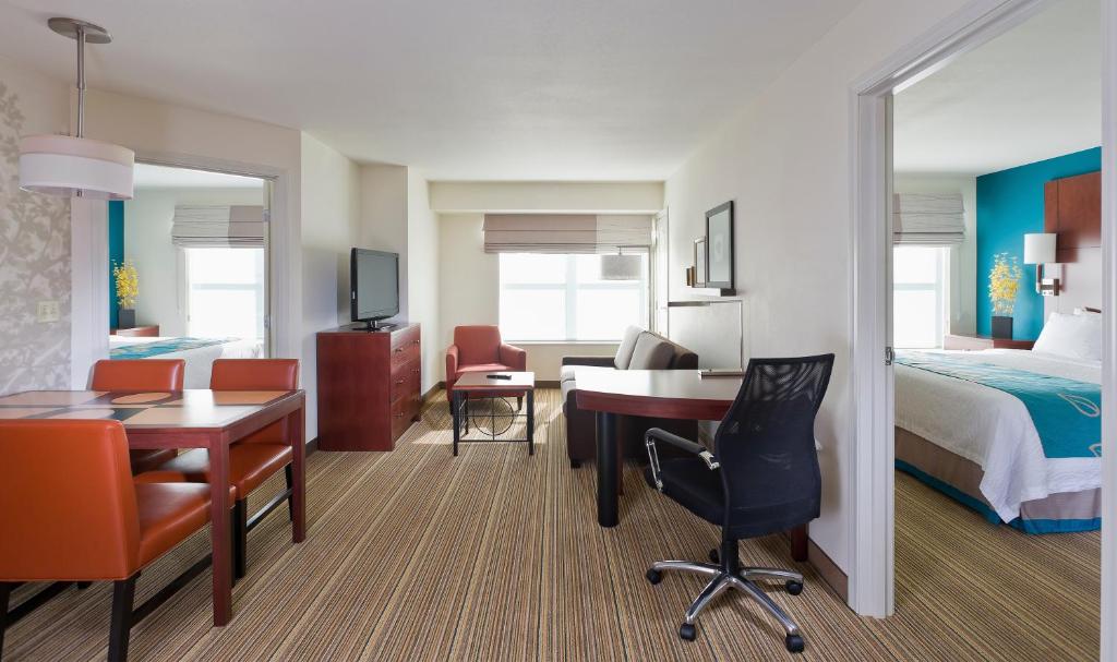 Residence Inn Bismarck North - image 3