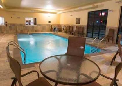 Hampton Inn & Suites Bismarck Northwest - image 13