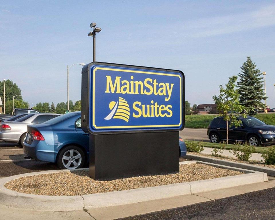 MainStay Suites Bismarck - main image