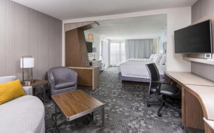 Courtyard by Marriott Bismarck North - image 10