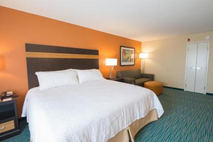 Holiday Inn Bismarck an IHG Hotel - image 15