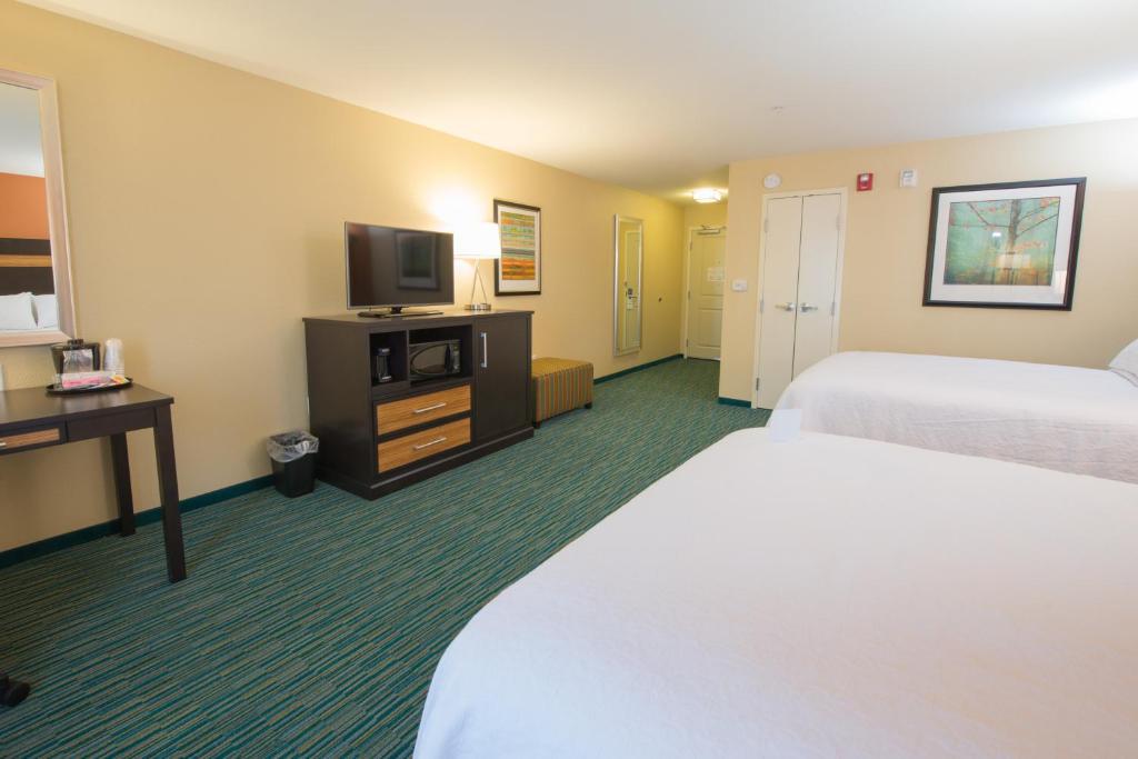 Holiday Inn Bismarck an IHG Hotel - image 7