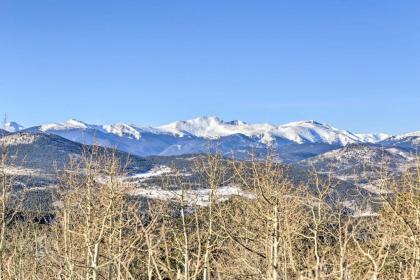 Airy Forest Escape with Mountain View and Hot Tub - image 5