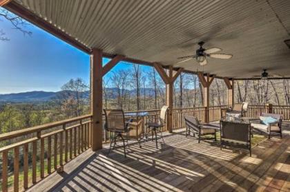 Huge Mountain-View Home 15 Mins to Asheville! - image 5