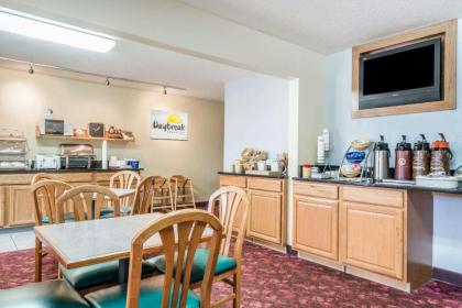 Days Inn by Wyndham Black River Falls - Access to ATV Trail - image 2