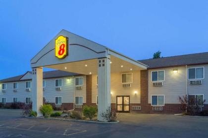 Super 8 by Wyndham Blackfoot - Idaho Falls - image 7