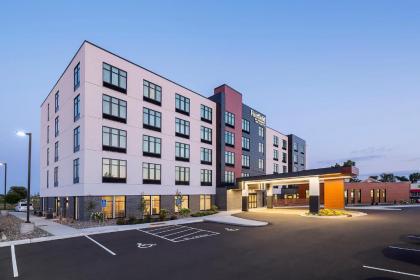 Fairfield Inn & Suites by Marriott Minneapolis North/Blaine - image 1