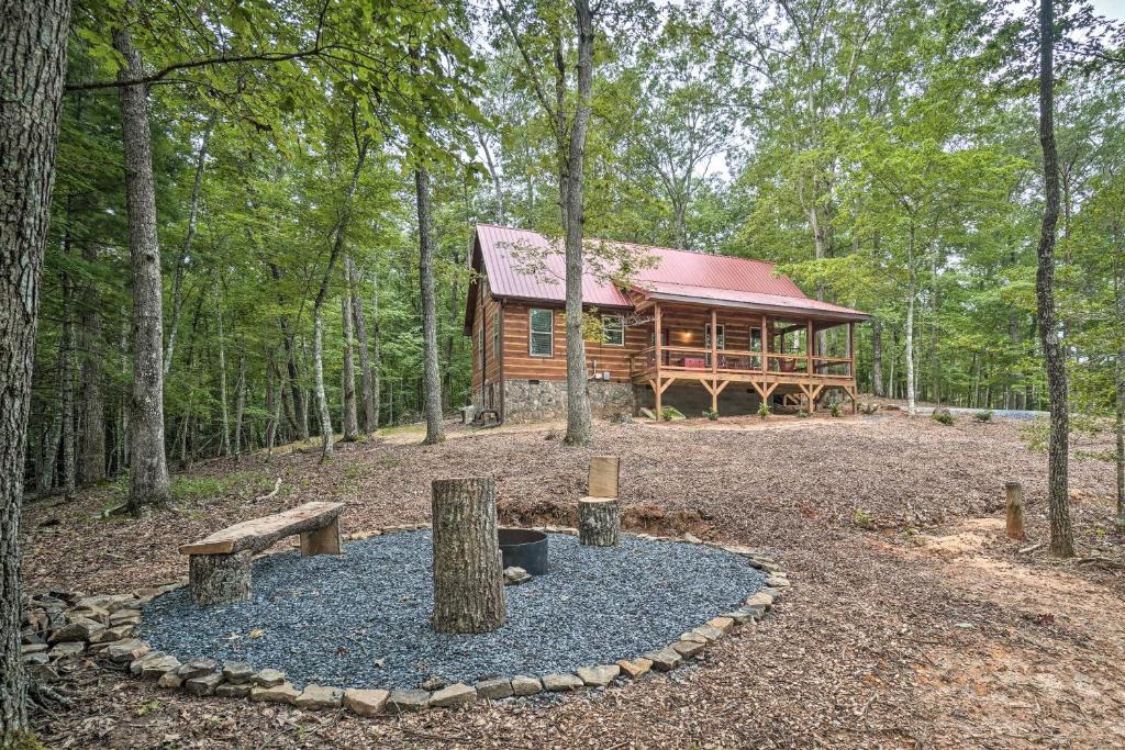 Peaceful Cabin on 3 Private Acres with Fire Pit! - image 3