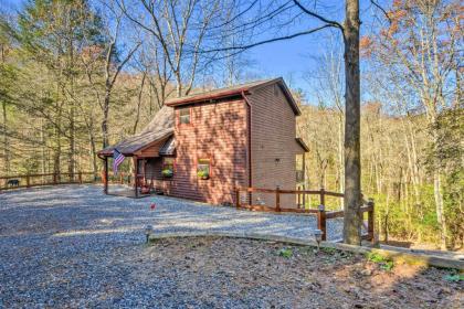 Family-Friendly Cabin about 1 Mile to Hike and Swim! - image 17