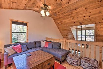 Spacious Cabin with Furnished Deck and Fire Pit! - image 16