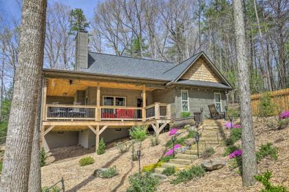 Updated Blairsville Cabin with Fire Pit and Deck! - image 2