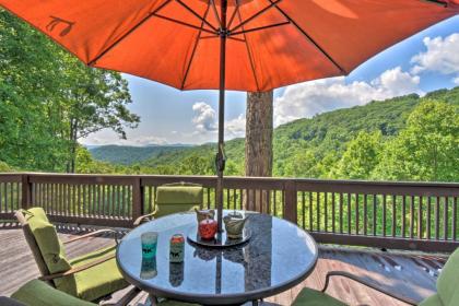 Mtn Cabin with Hot Tub and Breathtaking Views! - image 4