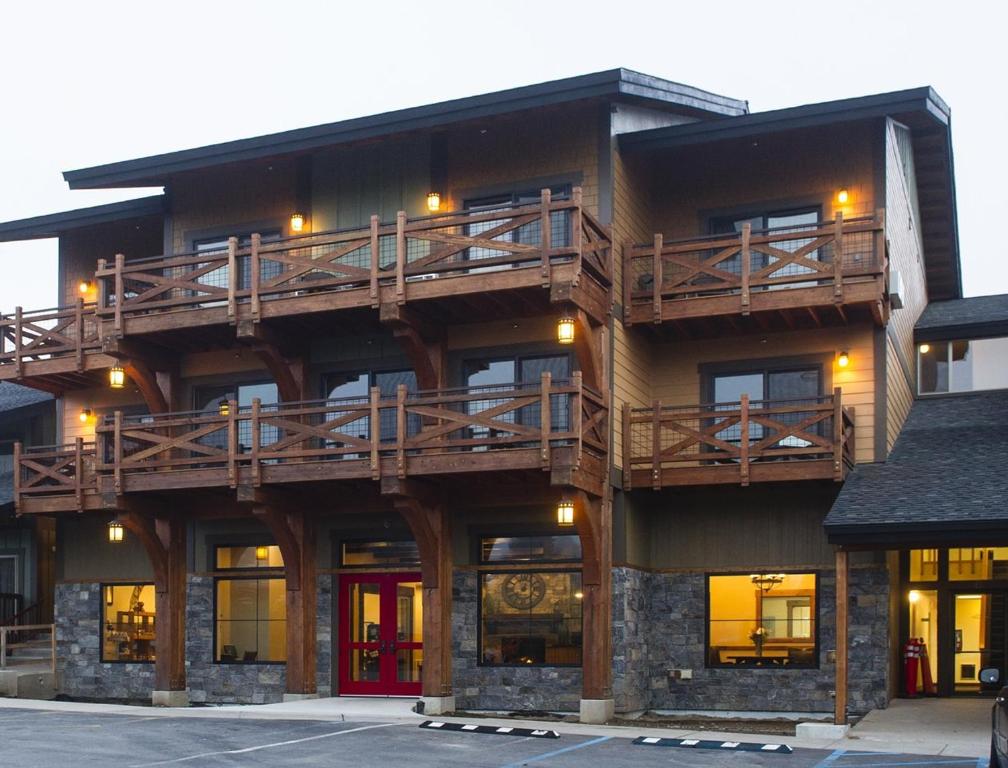 Serenity and Family Fun - Idaho Vacation Resort Condos - main image