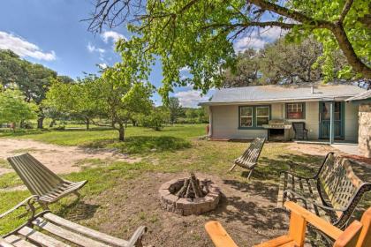 Betty Bs River House Less Than 1 Mi to Blanco State Park!