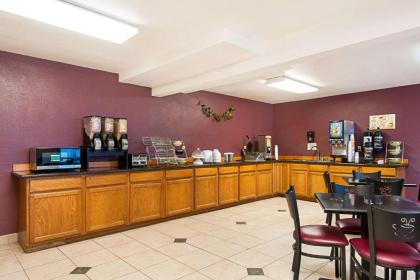 Rodeway Inn & Suites Blanding - image 5