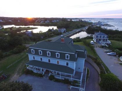 Paynes Harbor View Inn Block Island