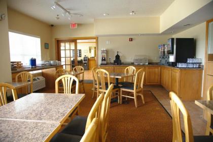 Country Inn & Suites by Radisson Bloomington-Normal West IL - image 12