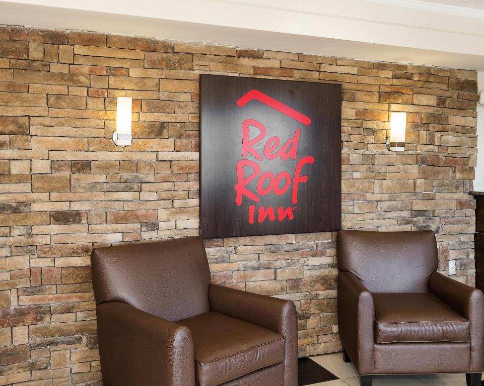 Red Roof Inn Bloomington - Normal/University - image 6