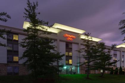 Hampton Inn Bloomington - image 19