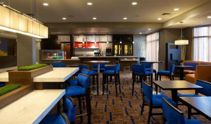 Courtyard by Marriott Bloomington - image 15