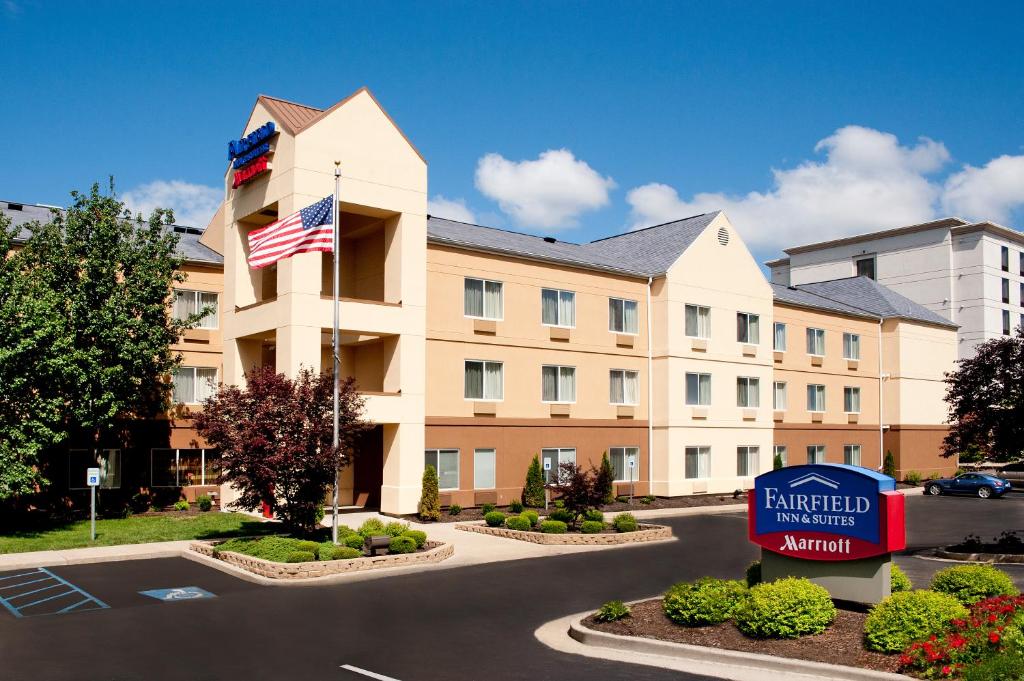 Fairfield Inn & Suites Bloomington - main image