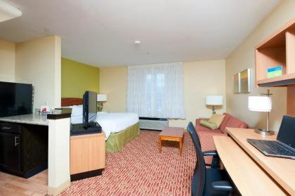 TownePlace Suites Bloomington - image 13