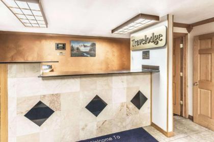 Travelodge by Wyndham Bloomington - image 6