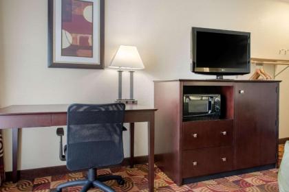 Quality Inn Bloomington Near University - image 2