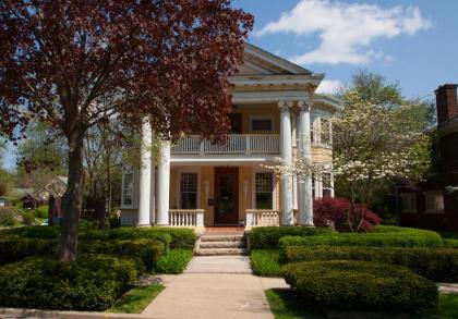 Bed and Breakfast in Bloomington Indiana