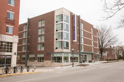 SpringHill Suites by Marriott Bloomington - image 2