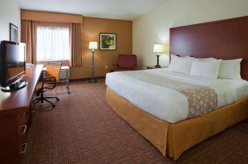 La Quinta Inn by Wyndham Minneapolis Airport Bloomington - image 5