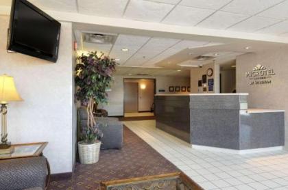 Microtel Inn & Suites by Wyndham Bloomington/Minneapolis - image 2