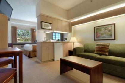 Microtel Inn & Suites by Wyndham Bloomington/Minneapolis - image 3