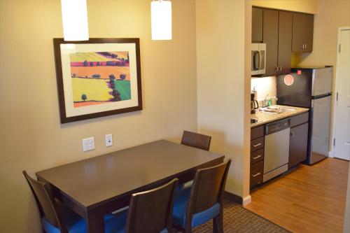 TownePlace Suites by Marriott Minneapolis near Mall of America - image 5