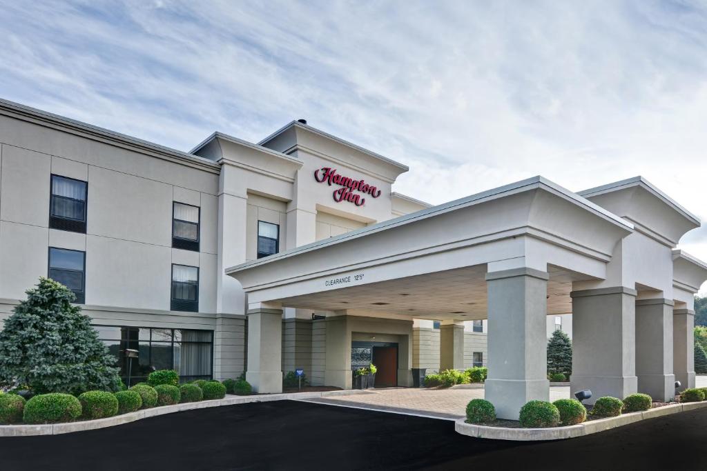 Hampton Inn Bloomsburg - image 2