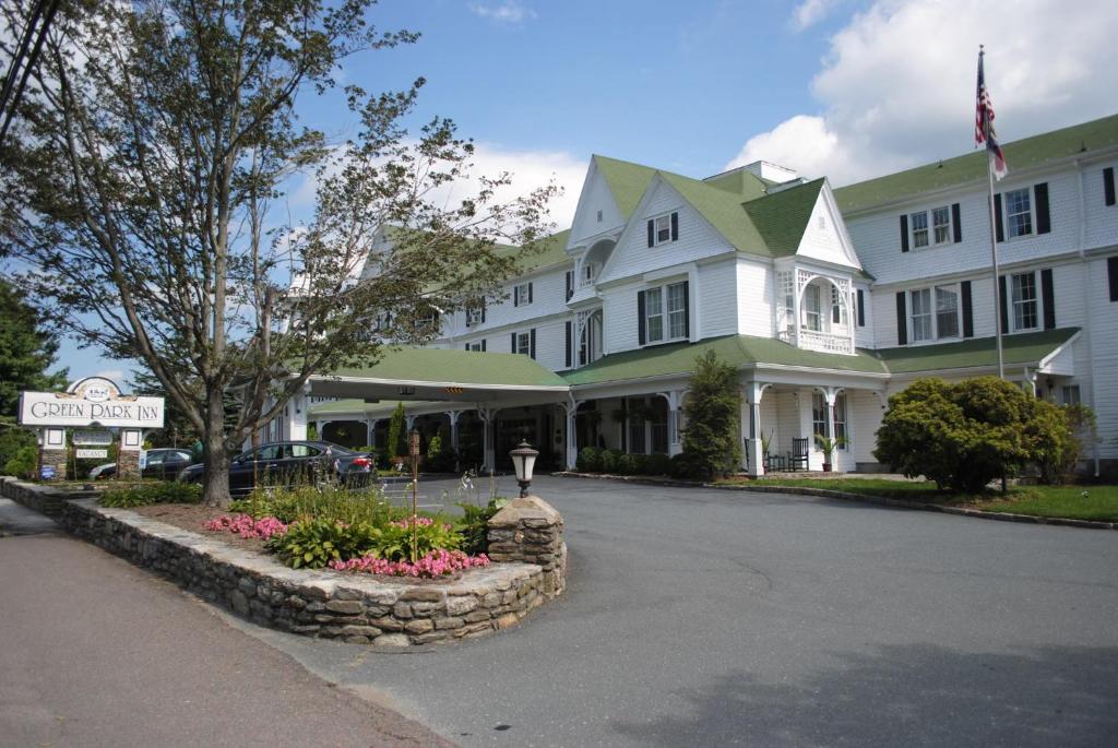 Green Park Inn - main image