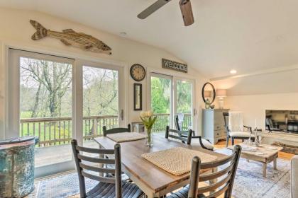 Modern Farmhouse Duplex by Stream 4 Mi to Boone!