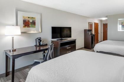 Holiday Inn Express Hotel & Suites Cincinnati-Blue Ash an IHG Hotel - image 19