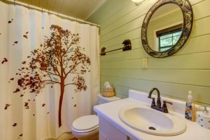 3 Bed 2 Bath Vacation home in Blue Ridge - image 3