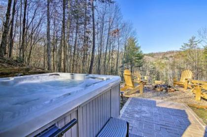 Deer Park Cabin Blue Ridge Home with Hot tub and Views