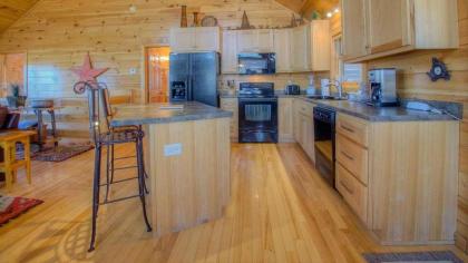 Blackberry Lodge by Escape to Blue Ridge - image 12